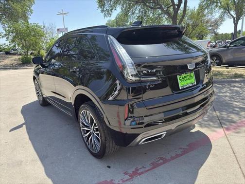 2024 Cadillac XT4 Sport