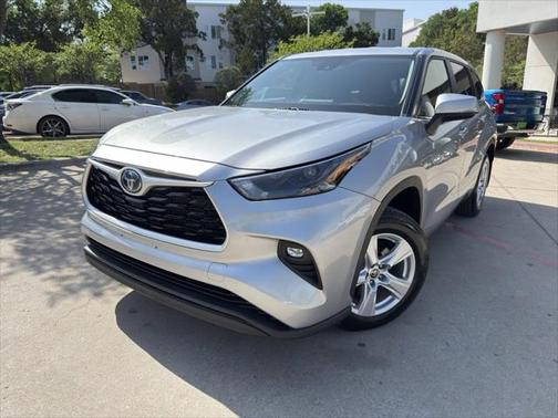2023 Toyota Highlander Hybrid LE