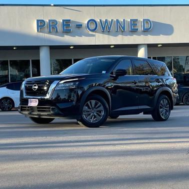 2025 Nissan Pathfinder S