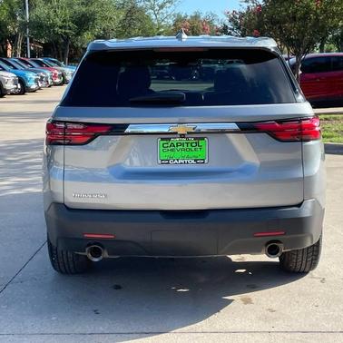 Sterling Gray Metallic 2023 Chevrolet Traverse LS