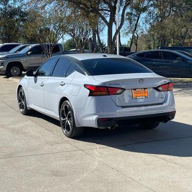 2023 Nissan Altima SR Intelligent AWD
