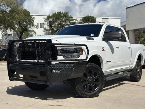 2022 RAM 2500 Laramie Crew Cab 4x4 6'4' Box