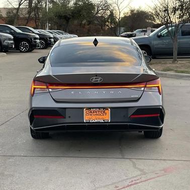 2024 Hyundai ELANTRA HEV Limited