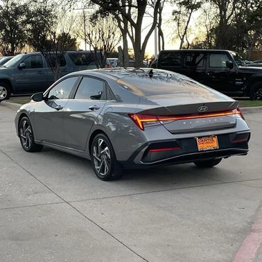 2024 Hyundai ELANTRA HEV Limited