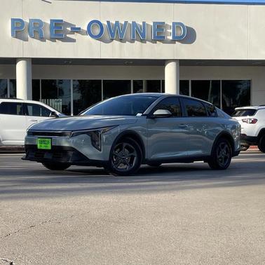 2025 Kia K4 LXS