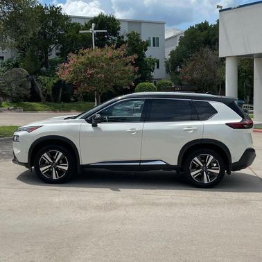 White 2023 Nissan Rogue SL