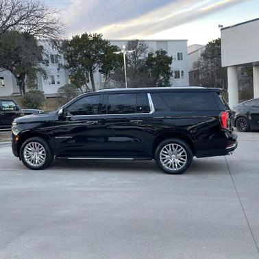 2025 Chevrolet Suburban Premier