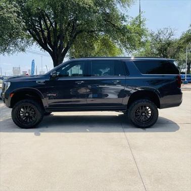 2023 GMC Yukon XL 4WD AT4