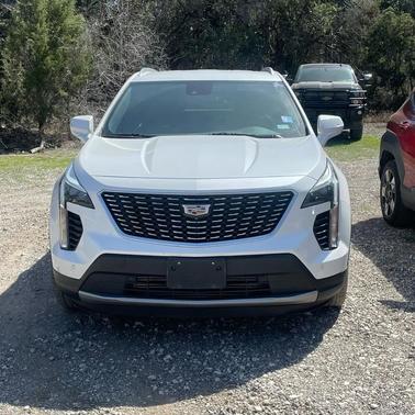 2022 Cadillac XT4 Premium Luxury