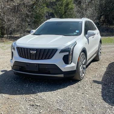 2022 Cadillac XT4 Premium Luxury