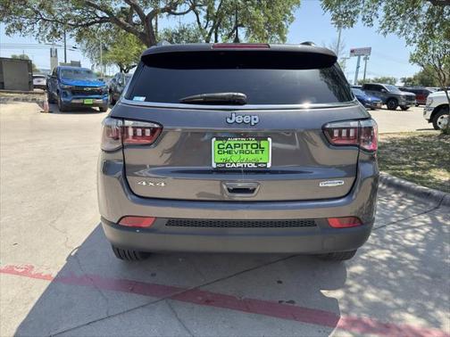 2022 Jeep Compass Latitude Lux