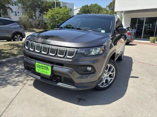 2022 Jeep Compass Latitude Lux