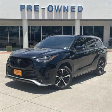 2022 Toyota Highlander XSE