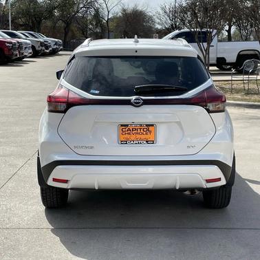 2023 Nissan Kicks SV