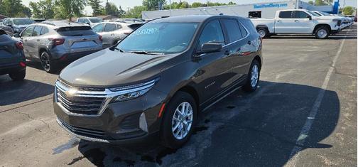 Harvest Gold / Bronze 2023 Chevrolet Equinox 1LT