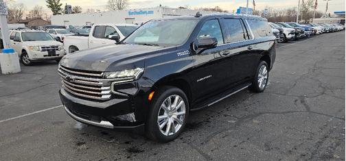 2023 Chevrolet Suburban High Country