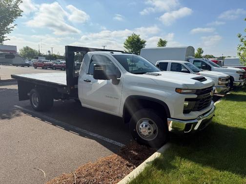 2025 Chevrolet Silverado 3500 WT