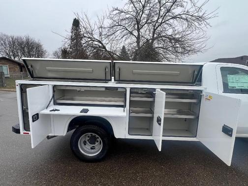 2025 Chevrolet Silverado 3500 WT