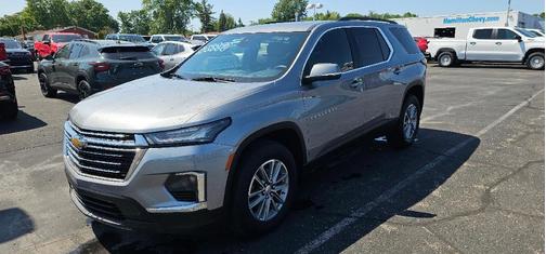 Sterling Gray Metallic 2023 Chevrolet Traverse LT Cloth