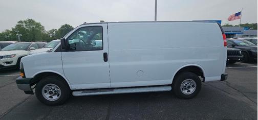 2023 GMC Savana 2500 Work Van