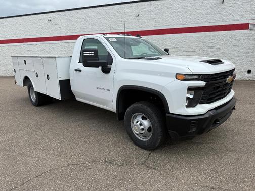 2025 Chevrolet Silverado 3500 WT
