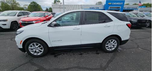 2022 Chevrolet Equinox LS