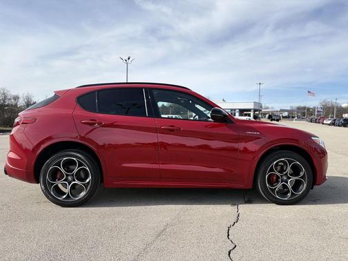 2022 Alfa Romeo Stelvio Ti