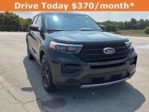 2023 Ford Explorer Base