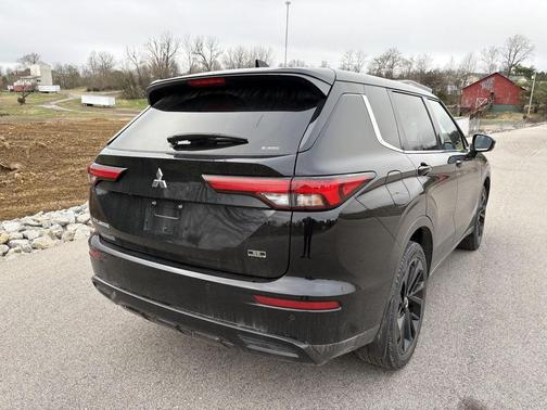 2023 Mitsubishi Outlander SUV