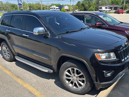 Brilliant Black Crystal Pearlcoat 2014 Jeep Grand Cherokee Limited