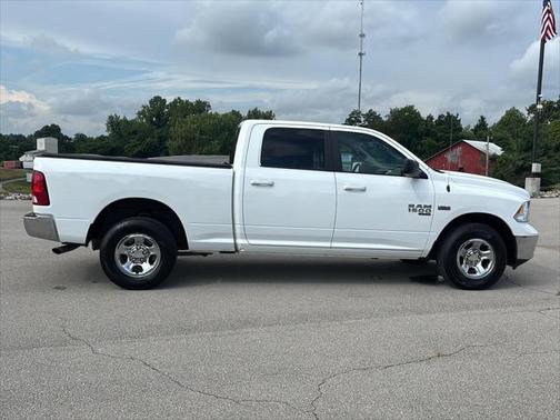2019 RAM 1500 SLT
