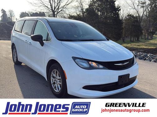 2024 Chrysler Voyager LX