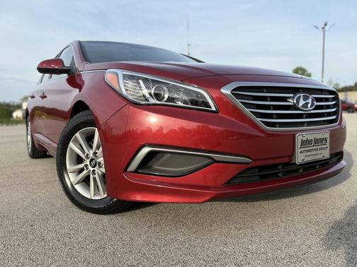2016 Hyundai SONATA SE