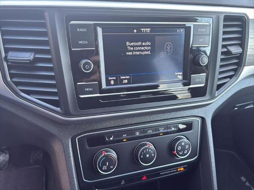 2023 Volkswagen Atlas 2.0T SE