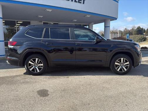 2023 Volkswagen Atlas 2.0T SE