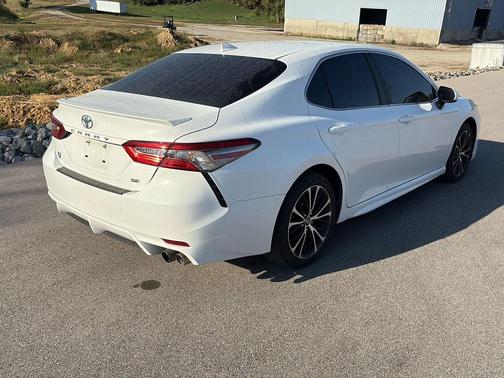 2019 Toyota Camry SE
