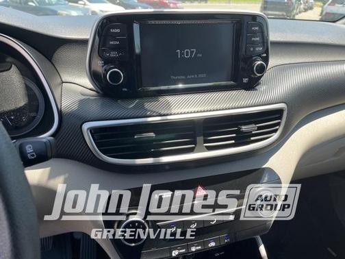 Photo 5 of 22 of 2019 Hyundai Tucson SE