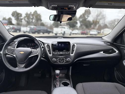 2024 Chevrolet Malibu FWD RS