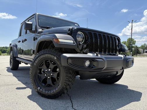 Granite Crystal Metallic Clearcoat 2022 Jeep Gladiator Willys 4x4