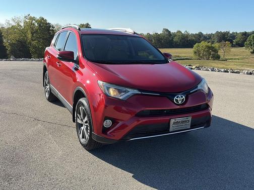 2016 Toyota RAV4 XLE