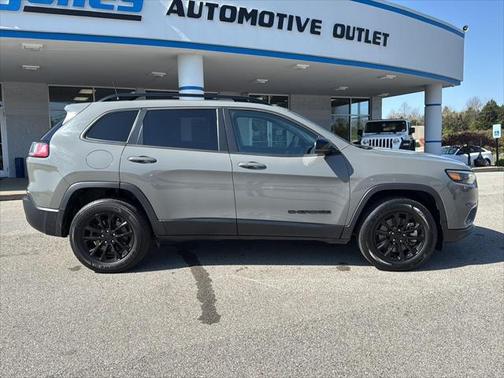 2023 Jeep Cherokee Altitude