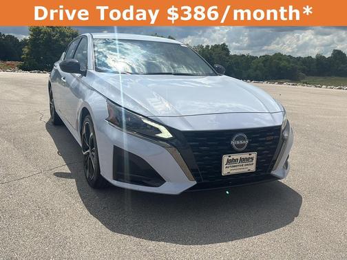 2023 Nissan Altima SR FWD
