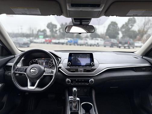 2023 Nissan Altima SR FWD