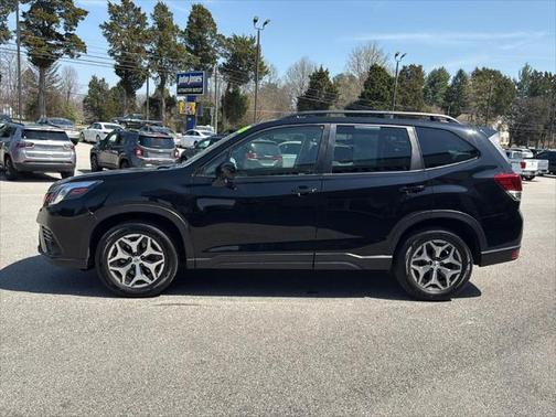 2023 Subaru Forester Premium