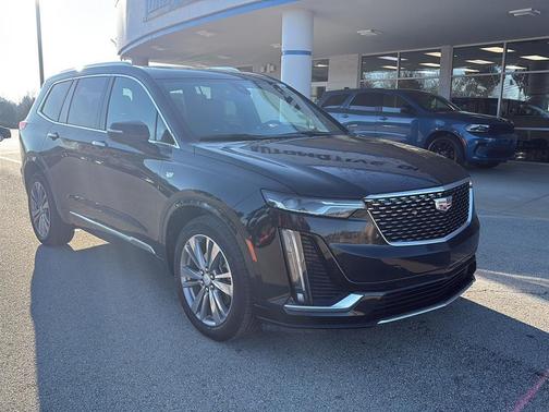 2025 Cadillac XT6 Premium Luxury FWD