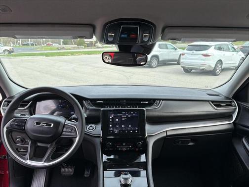 2023 Jeep Grand Cherokee L Laredo