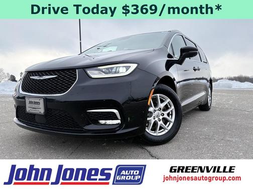 2022 Chrysler Pacifica Touring L