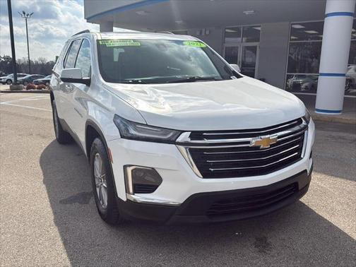 2022 Chevrolet Traverse LT Cloth