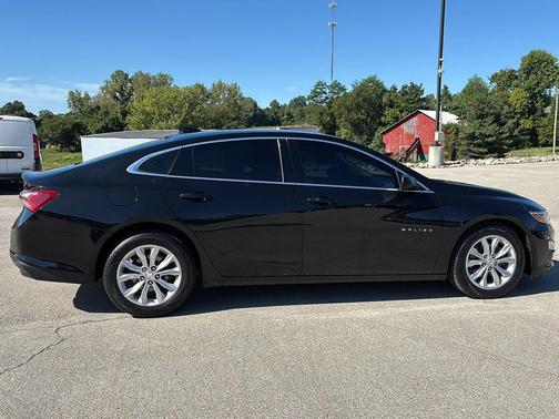 2021 Chevrolet Malibu FWD LT
