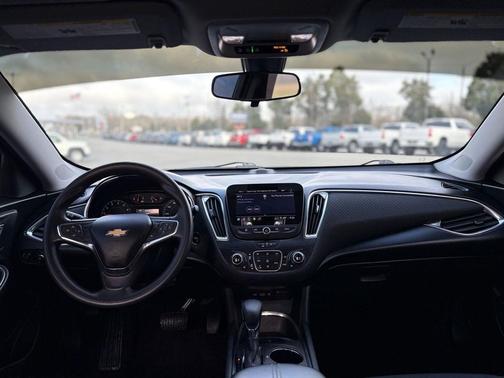 2021 Chevrolet Malibu FWD LT